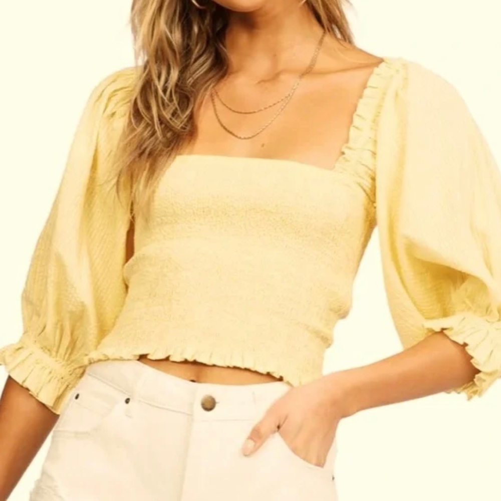 Womens Billabong Feeling Groovy blouse. Size medium.